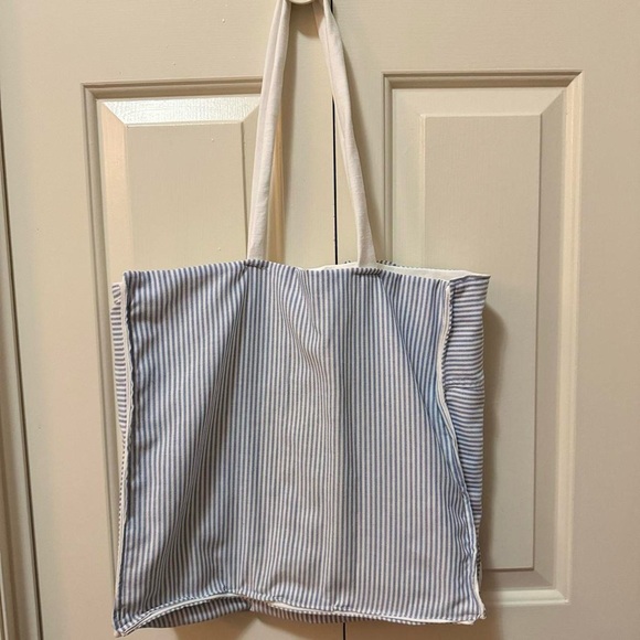 Upcycled/reworked tote bag white/blue strips buttons - Picture 4 of 4